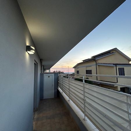 Alloggio Le Dune 77 Fiumicino Esterno foto